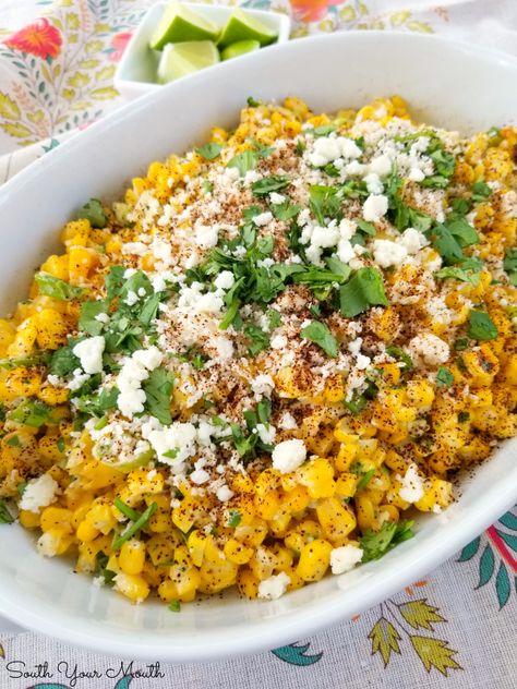 Mexican Corn Side Dish, Corn Esquites, Summer Corn Recipes, Elote Recipe, Mexican Street Corn Recipe, Taco Side Dishes, Cooking Avocado, Street Corn Recipe, Corn Dip Recipes