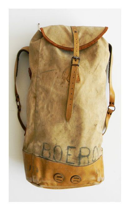 Vintage bag, leather, canvas Sac Diy, Vintage Backpacks, Leather And Canvas, Magnolia Pearl, Vintage Canvas, Canvas Backpack, Leather Travel, Yohji Yamamoto, Everyday Bag