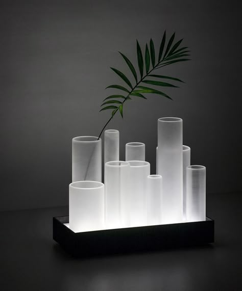 Luminaria Diy, Frosted Lamp, Room Minimalist, Milan Furniture, Verre Design, Bath Room, Bedroom Lamps, Glass Vases, Vase Design