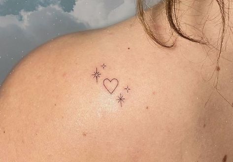 Planet Tattoo, Tattoo Artist Tattoo, Petit Tattoo, Tattoo Aesthetic, Artist Tattoo, Petite Tattoos, Up Tattoo, Inspiration Tattoo, Tattoo Cover Up