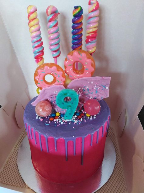 Cakes For 9 Year Girl, Bday Cakes For Girls, Candy Drip Cake, 10th Birthday Cake, Old Cake, 9 Birthday, 10 Birthday Cake, Cake Kids, Fun Cakes