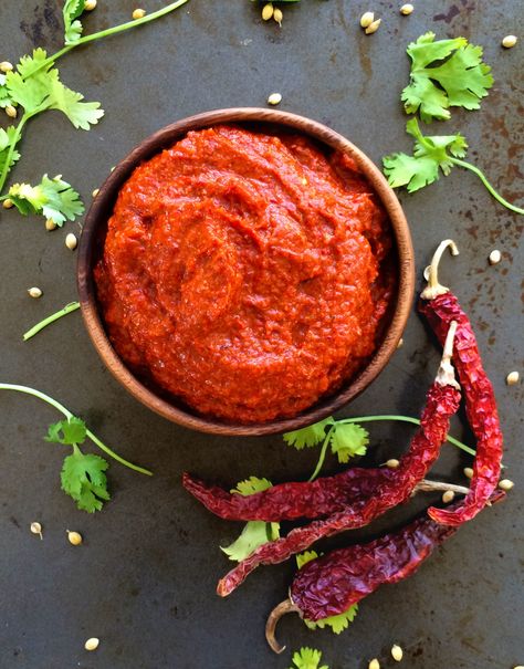 Vegan Thai Red Curry Paste Vegan Thai Red Curry, Thai Chili Paste, Vegan Thai Curry, Kootu Recipe, Thai Red Chili, Thai Red Curry Paste, Lemongrass Paste, Red Curry Sauce, Thai Curry Paste