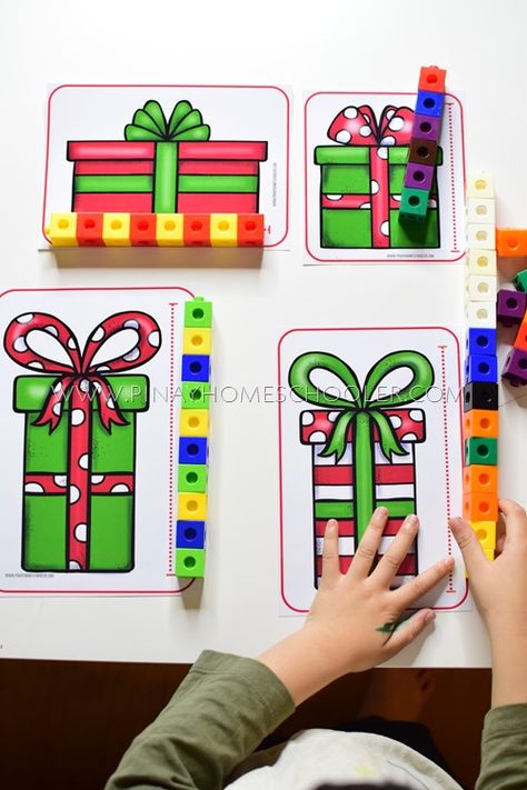 Christmas Measurement Kindergarten, Christmas Measuring Activities, Christmas Center Ideas For Kindergarten, Maths Christmas Activities, Kindergarten Christmas Math Activities, Christmas Maths Ideas Eyfs, Christmas Measurement Activities, Christmas Centers For Preschool, December Centers Preschool