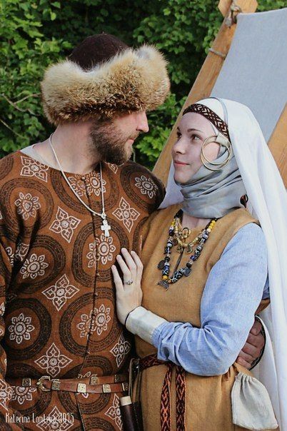 Fashion Definition, Miraculous Ideas, Slavic Clothing, Business Casual Fashion, European Costumes, Russian Clothing, Medieval Garb, Malayalam Movie, Viking Clothing