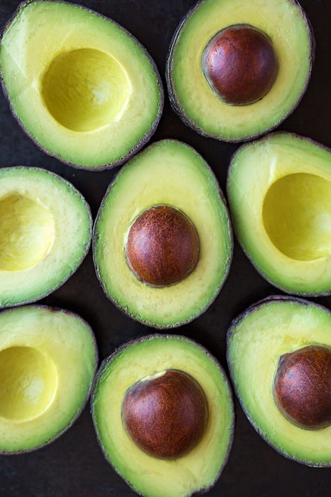 Fresh avocados are the key ingredients in this guacamole, along with fresh lime, tomatoes, red onion, sweet corn and cilantro—so cool and delicious! | thecozyapron.com #guacamole #guacamolerecipe #guacamolerecipeeasy #guacamolerecipebest #guacamolerecipehealthy #guacamolerecipeeasysimple #guacamolerecipeeasyhomemade Avocado Beauty, Calorie Dense Foods, Avocado Benefits, Avocado Health Benefits, Avocado Seed, Avocado Fruit, Avocado Cream, Fat Soluble Vitamins, Good Fats