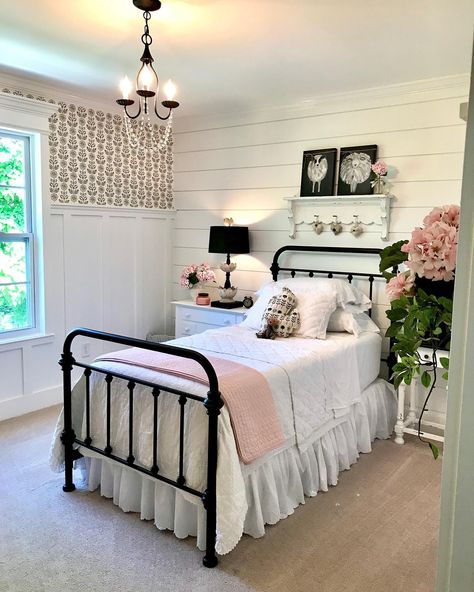 Black Iron Bed, Farmhouse Kids Bedroom, Black Iron Beds, Board And Batten Wall, Cozy Spaces, Twin Beds, Cottage Bedroom, Iron Bed, Farmhouse Bedroom Decor