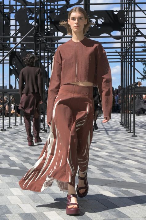 Jason Wu Spring 2025 Ready-to-Wear Runway, Fashion Show & Collection Review [PHOTOS] Modest Fall Outfits, 2025 Fashion, Show Collection, Long Sleeve Lace Dress, Jason Wu, Lingerie Romper, Fashion Show Collection, September 2024, Latest Outfits