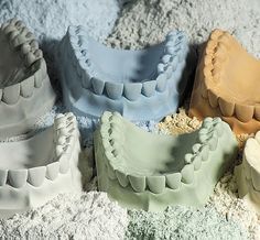 Gypsum model chipping can be a very frustrating issue for technicians in the dental laboratory. See what you can do to prevent it. Dental Lab Technician, Dental Wallpaper, Dental Assistant Study, Dental Photos, Dental Hygiene Student, Dental Images, Dental Impressions, Dental Aesthetics, Kedokteran Gigi