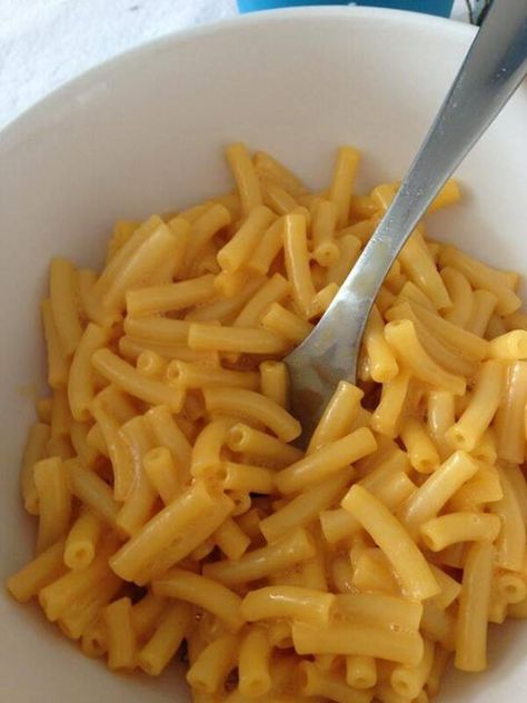 Kraft Mac n Cheese https://t.co/wt9walRWD5 #OurCam #Photography www.ourcam.co/ Kraft Mac N Cheese, Road Trip Food, Food Critic, Food Therapy, Yummy Comfort Food, Best Food Ever, Mac N Cheese, Easy Healthy Breakfast, Food Obsession