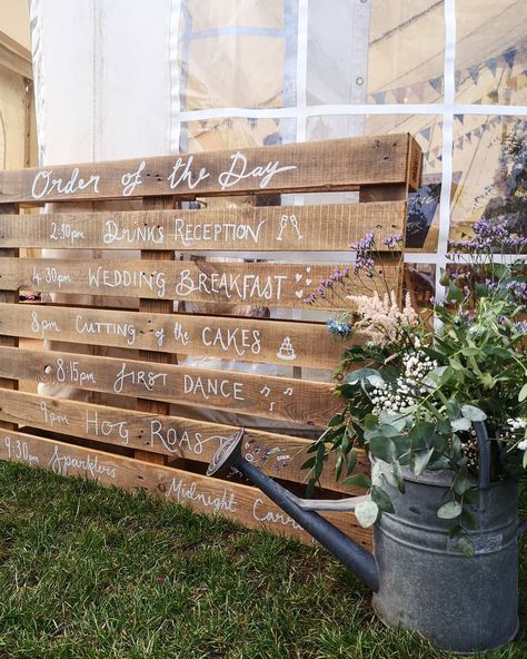 Hunter Gatherings on Instagram: “When your street finds turn into beautiful signs. Hand written order of the day pallet for a rustic beach wedding in Devon. ⠀⠀⠀⠀⠀⠀⠀⠀⠀…” Pallet Sign For Wedding, Wedding Schedule Pallet, Palette Wedding Sign, Order Of The Day Wedding, Rustic Beach Wedding, Wedding Schedule, Order Of The Day, Wedding Order, Wedding Breakfast