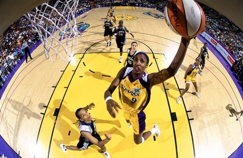 Lisa Leslie, Lauren Jackson, Candace Parker, Sally Ride, Sports Figures, Basketball Pictures, Basketball Girls, Nova York, The League