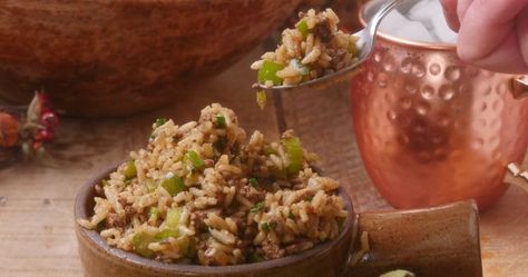 This Southern dirty rice with ground turkey is a sure winner Dirty Rice With Ground Turkey, Liver And Bacon, Chopped Liver, Cajun Dishes, Dirty Rice, Chicken Livers, Green Bell Peppers, Cajun Seasoning, Classic Dishes