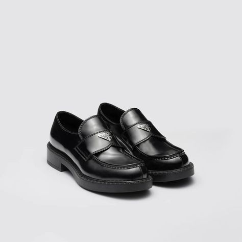 Prada Loafers, Loafers Outfit, Black And White Sneakers, Casual Leather Shoes, Triangle Logo, Prada Shoes, Leather Outfit, Leather Band, Leather Loafers