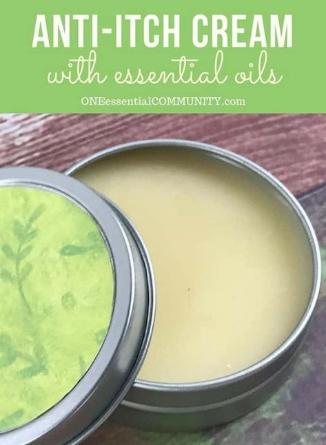 DIY anti-itch cream {made with essential oil} soothes and calms inflamed skin, quickly stopping the itching from bug bites, stings, rashes, and other skin irritations. {essential oil recipe, natural remedy, home remedy, doTERRA, Young Living, Plant Therapy} Salve Recipes, Anti Itch Cream, Healing Salves, Anti Itch, Natural Healing Remedies, Diy Remedies, Bug Bites, Natural Therapy, Homemade Remedies