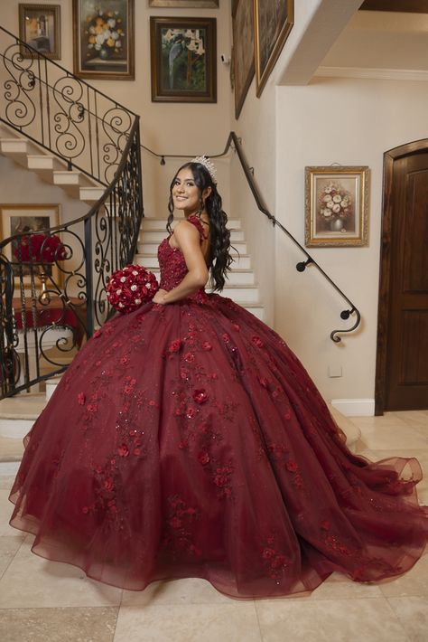 Velvet Red Quinceanera Dresses, Quincenera Dresses Maroon, Red Velvet Quinceanera Dresses, Burgundy Red Quinceanera Dresses, Crimson Quinceanera Dresses, Wine Red Sweet 16 Dresses, Maroon 15 Dresses Quinceanera, Burgundy Xv Dresses, Burgundy Dress Quinceanera