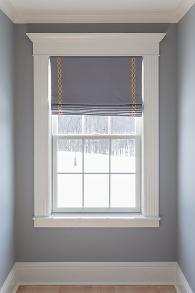 Crown Molding Over Window, Window Crown Molding Curtains, Window Treatments For Windows With Crown Molding, Window Trim And Curtains, Bedroom Window Trim Ideas, Crown Molding On Windows, Architrave Around Window, Window Edge Design, Window Architrave Interior