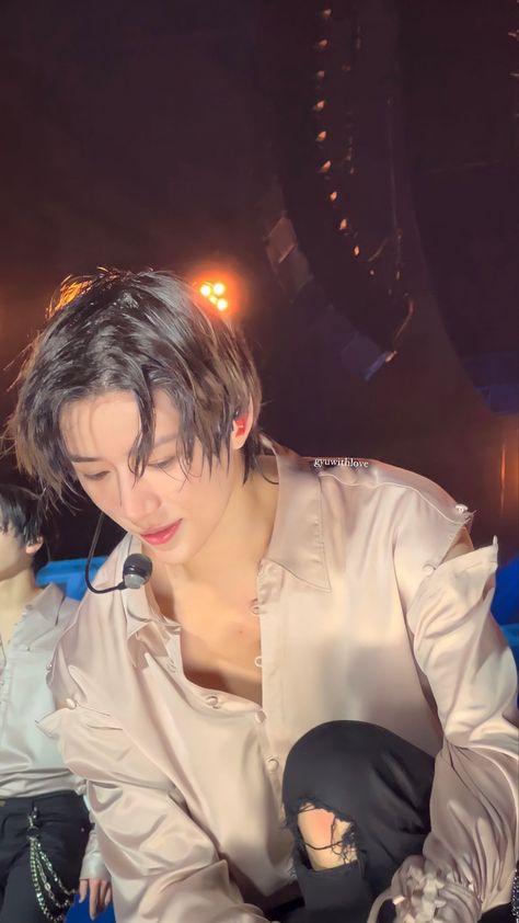 balqis in LA to see tubatu!! 🧸 on Twitter: "These HD pictures i have of Choi Beomgyu from today’s concert in LA 🥰…. I am really in awe by his remarkable beauty oh my god is it even possible to look this perfect 😭💓 #TXT_ASM_TOUR_in_LA_Day2 https://t.co/3M3ijyKoB0" / Twitter Han Jimin, Choi Beomgyu, Hd Pictures, Oh My God, Much Needed, Hd Picture, My God, Boyfriend Pictures, God Is