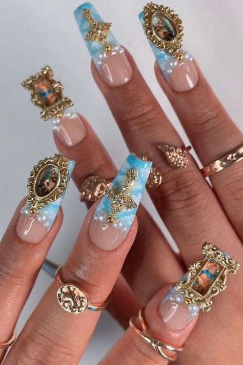 Dreamy Baroque Design Christian Nails Designs, Christian Nail Art, Rococo Nails, Victorian Nails, Christian Nails, Baroque Nails, Soft Woman, Royals Nails, Horror Nails