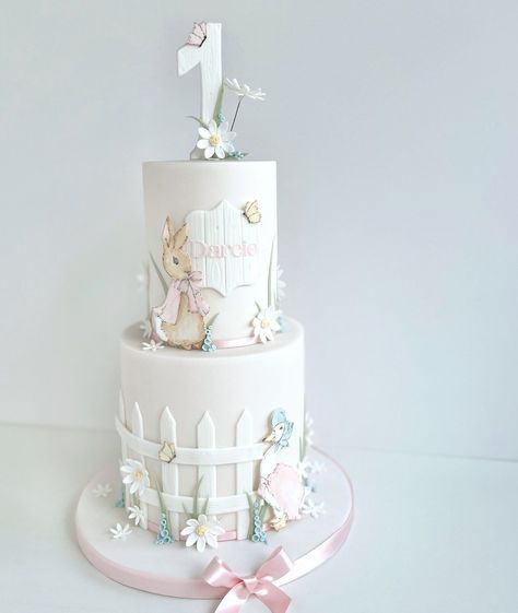 Browse Through The Galleries Of The Pretty Sugar Cake Company Beatrix Potter Cake, Bunny Birthday Cake, Peter Rabbit Cake, Peter Rabbit Birthday, Baby First Birthday Cake, Rabbit Cake, Hand Painted Cakes