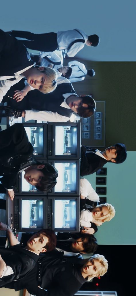 Stray Kids Wallpaper, Straykids In, Stray Kids Chan, Chris Chan, Savage Kids, Kid Memes, Kids Poster, Felix Stray Kids, World Domination