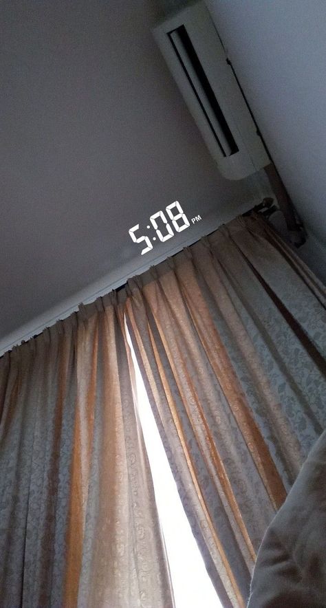 Ac Room Snap, Fake Home Snap, Fake Morning Snap, Ac Snap, Morning Snapchat Stories, At Home Snap, Good Morning Snap, Morning Snap, Oyo Rooms