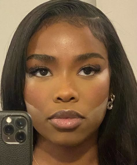 Light Makeup Looks, Makeup Simple, Makeup For Black Skin, Brown Skin Makeup, Lip Makeup Tutorial, Dope Makeup, Cute Makeup Looks, Dark Skin Makeup, Looks Black