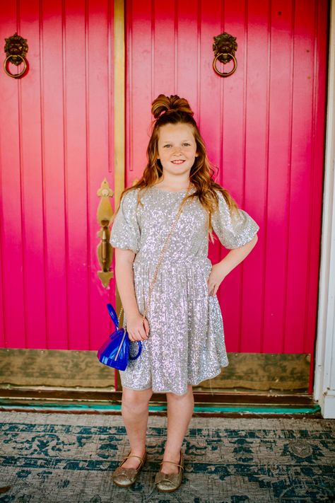 AnnaBerkleyStyle Sequin Dress Girls Fashion Tween Looks Neutral Styles Kids Fashion Blogger Style Influencer AiricaPuckettStyle #sequins #girlsfashion #abstyle Sequin Dress Outfit, Fashion Blogger Style, Influencers Fashion, Neutral Fashion, Dress Girls, Blogger Style, Dress Outfit, Girls Fashion, Sequin Dress