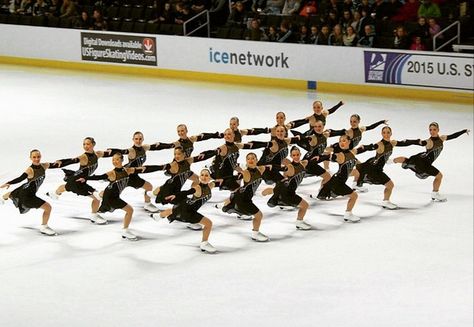 2015 US Synchronized Skating Champions: Haydenettes Synchronized Skating, Figure Ice Skates, Skating Aesthetic, My Team, Ice Skating, Figure Skating, Skating, Dream Life, Places To Go