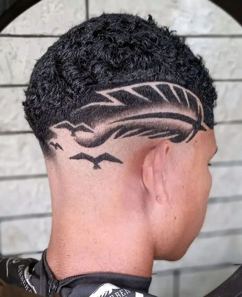 Hair Tattoo Men, Skin Fade Pompadour, Hair Tattoo Designs, Barber Tips, Haircut Designs For Men, Hair Designs For Men, Curly Undercut, Undercut Designs, Pompadour Hairstyle