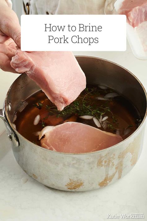 How to Brine Pork Chops / Brining pork chops results in extra juicy meat, and prevents the chops from drying out no matter how you cook them. #howto #kitchenhacks #cookingtips #familyfriendly #basiccooking #beginnercooks https://themom100.com/recipe/how-to-brine-pork-chops/ Brining Pork Chops, Brine Pork Chops, Pork Brine Recipe, Pork Chop Brine Recipes, Brine Pork Loin, Brine For Pork, Pork Chop Brine, Pork Chops Bone In, Center Cut Pork Chops