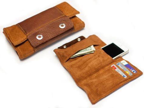 A DIY tutorial for a leather wrap wallet that holds a cell phone, credit cards and a few dollar bills. Perfect for a gift or to keep for yourself. Suede Projects, Wrap Wallet, Diy Anniversary Gifts For Him, Diy Leather Wallet, Sew Wallet, Diy Anniversary Gift, Easy Handmade Gifts, Leather Phone Wallet, Leather Wallet Pattern