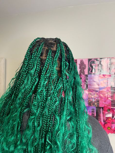 Long braids small knotless box braids Inspo hairstyles for black women black women hair black girls butt length braids small braids Green Knotless Braids With Curls, Teal Goddess Braids, Green Goddess Braids, Green Hair Braids, Dark Green Box Braids, Green Knotless Braids, Green Braids, Afro Hairstyles Braids, Latest Hair Braids