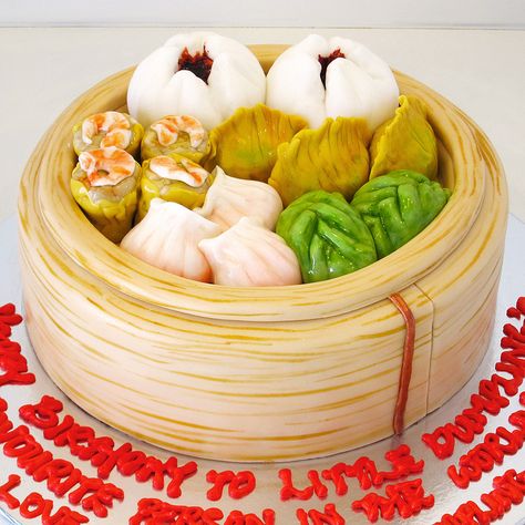 dim sum basket | par Artisan Cakes by e.t. Dim Sum Cake Design, Momos Cake Design, 100k Cake, Dumpling Cake, Dim Sum Party, Dumpling Party, Chinese Cake, Decorate Cake, Incredible Cakes