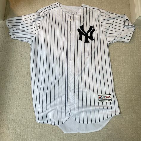 Brand New, Never Worn, New York Yankees Jersey. Plastic Part Of Tag Is Still On But Paper Part Fell Off. New York Yankees Jersey, Yankees Jersey, Outfits Con Camisa, Digital Closet, Hairdos For Curly Hair, Winter Fits, Cute Fits, New York Yankees, Mens Fitness