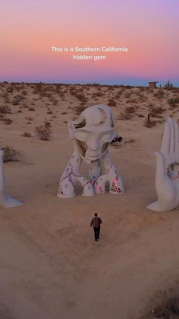 LA Bucket List on Instagram: "Have you seen this hidden gem in Joshua Tree National Park yet? ✨ Located at the Mojave Moon Ranch, a 2.5 hour drive from Los Angeles. (Pro tip: visit select National Parks for free this year on 1/16). See full list at BucketListers.com via our link in bio @LosAngelesBucketList. 🎥: @johnofah #LABucketList #LA" Joshua Tree Trip, Joshua Tree Photos, Joshua Tree Outfit Ideas, Joshua Tree Aesthetic, Joshua Tree Photoshoot, Mojave Moon, La Bucket List, California Coast Road Trip, Cali Trip