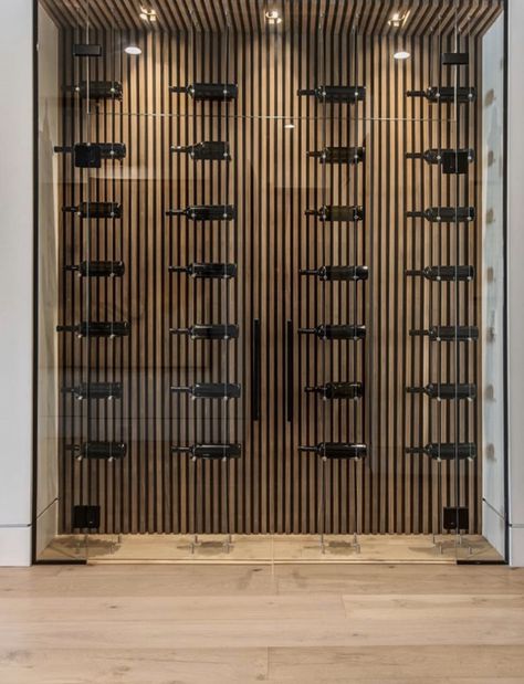 Wine Wall Small Space, Corner Wine Storage, Vintage View Wine Rack, Wine Wall Display Dining Rooms, Dining Room Wine Wall, Modern Wine Wall, Wine Room Ideas In House, Glass Wine Wall, Modern Wine Room