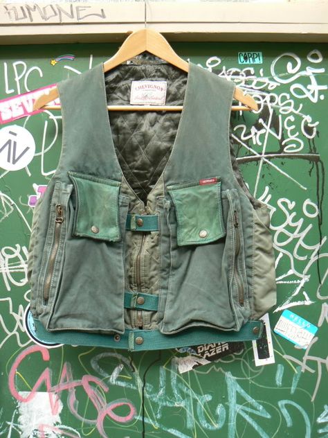 ZONE7STYLE: Vintage Chevignon Military Leather/Canvas Vest Utility Clothes, Jaleel White, Canvas Vest, Military Vest, Utility Vest, Style Vest, Stevie Wonder, Vintage Military, Hooded Shirt