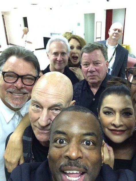 The Greatest Star Trek Selfie Ever Star Trek: Voyager, Alien Nation, Brent Spiner, Jonathan Frakes, Paddy Kelly, Deep Space Nine, Star Trek Characters, Starship Enterprise, Kevin Spacey