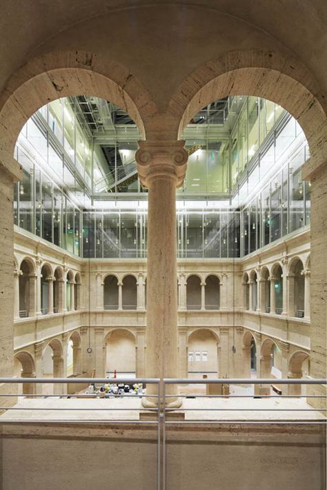 Harvard Art Museums Renovation and Expansion | Renzo Piano + Payette | Image © Michel Denancé Boston Harvard, Renovation Architecture, Harvard Art Museum, Renzo Piano, Art Museums, Casa Container, Museum Architecture, Patio Interior, New Museum