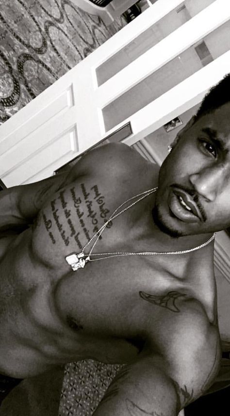 Trey Songz Trey Songz Wallpaper, Trey Songs, Dark Skin Men, Trey Songz, Man Crush Everyday, Man Crush, Wearing Black, Leather Glove, Energy