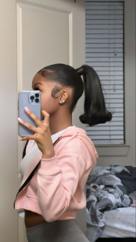 Mid Barbie Ponytail, Medium Ponytail Hairstyles Black, Teen Ponytail Hairstyles Black, Ponytail With Flipped Ends, Natural Straightened Hair Black Women, Short Barbie Ponytail, Pondo Hairstyles, Hairstyles For Black Women 2023, Short Ponytails