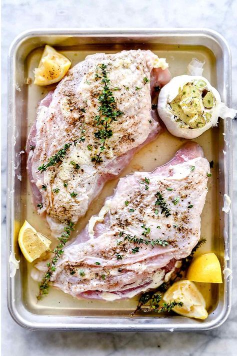 Roasted Turkey Breast Recipes, Turkey Roasted, Best Roasted Turkey, Turkey Breast Recipes, Juicy Turkey, Turkey Breast Recipe, Roast Turkey Breast, Roast Turkey, Turkey Recipes Thanksgiving