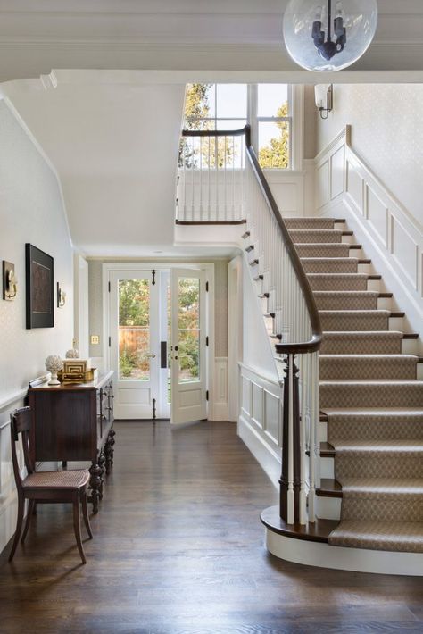 One Room Challenge: The Flooring Entryway With Stairs, Farmhouse Staircase, Modern Traditional Home, Staircase Styles, درج السلم, Southern Colonial, Entryway Stairs, Carpet Staircase, Traditional Staircase