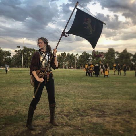 Mads on Instagram: “*valiantly holds warband flag* in a week we’ll all be at @swordcraft_larp Blood and Gold event, sitting around the campfire having an…” Around The Campfire, Human Poses Reference, Human Poses, Body Poses, Pose Reference Photo, Drawing Poses, Larp, Fantasy Character Design, Campfire