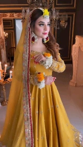 Mehndi Bridal Dress, Haldi Dress For Bride, Simple Mehndi Dresses, Haldi Dress Ideas, Mehndi Dress For Bride, Mayon Dresses, Dress Makeover, Dress Designs For Girls, Haldi Dress