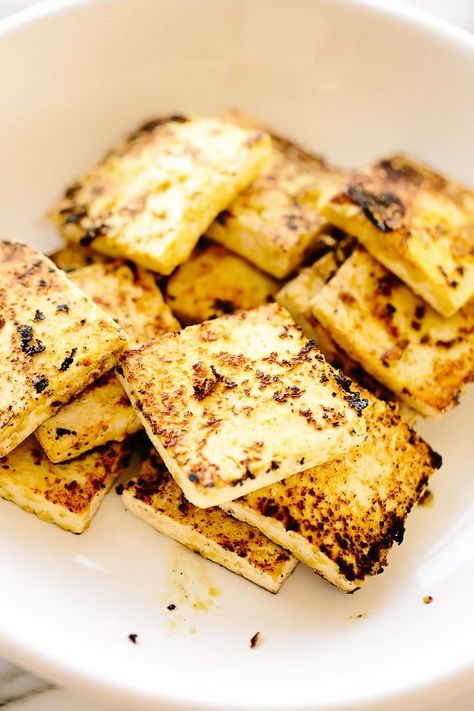 Vegan Halloumi Cheese | Just as deliciously salty as the original and can be enjoyed on its own, over salads, or tucked into sandwiches! Vegan Halloumi, Halloumi Cheese, Vegan Cheese Recipes, Firm Tofu, Cheese Recipe, Tofu Recipes, Nutritional Yeast, Tempeh, Vegan Cooking