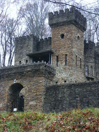 Loveland Castle | Sandra | Flickr Loveland Castle, Loveland Ohio, Stone Castle, Medieval Castles, Chateau Medieval, Castle Mansion, Famous Castles, Abandoned Castles, Castle House