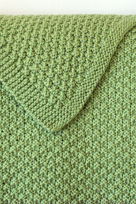 Free Baby Blanket Knitted Patterns, Knit A Throw Blanket, Basic Knit Blanket, Seed Stitch Blanket Knitting Pattern, Easy Throw Blanket Knitting Patterns Free, Knitting Lap Blankets, Free Knitting Patterns Baby Blankets, Moss Stitch Knitting Pattern, Half Linen Stitch Blanket