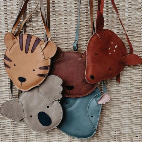 Leather Bag Pattern, Animal Bag, Tote Bags Sewing, Kids' Bag, Animal Baby, Kids Wardrobe, Leather Baby, Leather Projects, Leather Diy