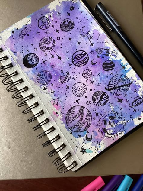 Space Doodles Aesthetic, Mini Sketchbook Ideas, Art Sketchbook Cover, Space Sketchbook, Sketch Book Ideas Aesthetic, Sketchbook Idea, Galaxy Drawings, Space Doodles, Space Drawings